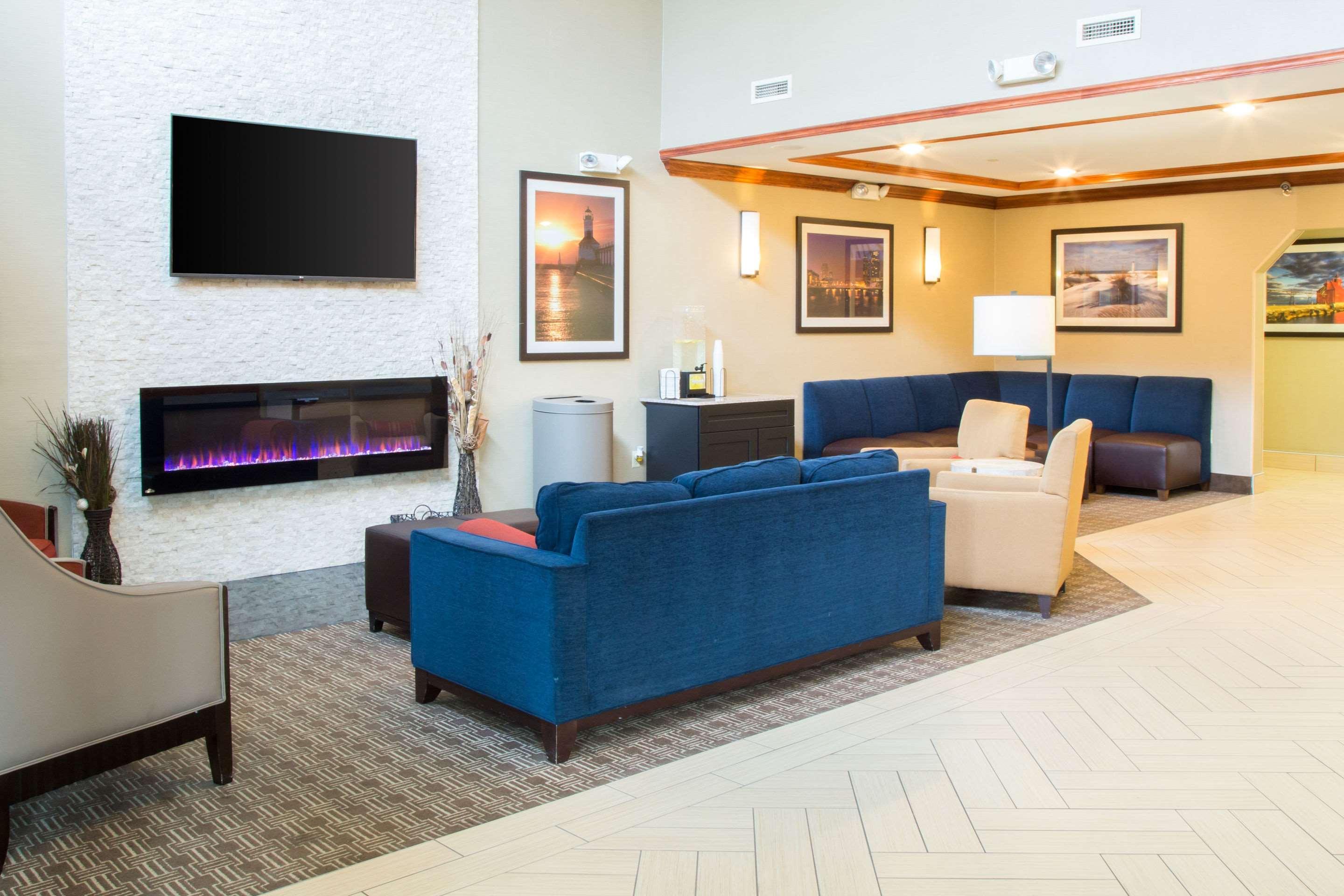 Comfort Suites Grand Rapids South Kentwood Екстер'єр фото