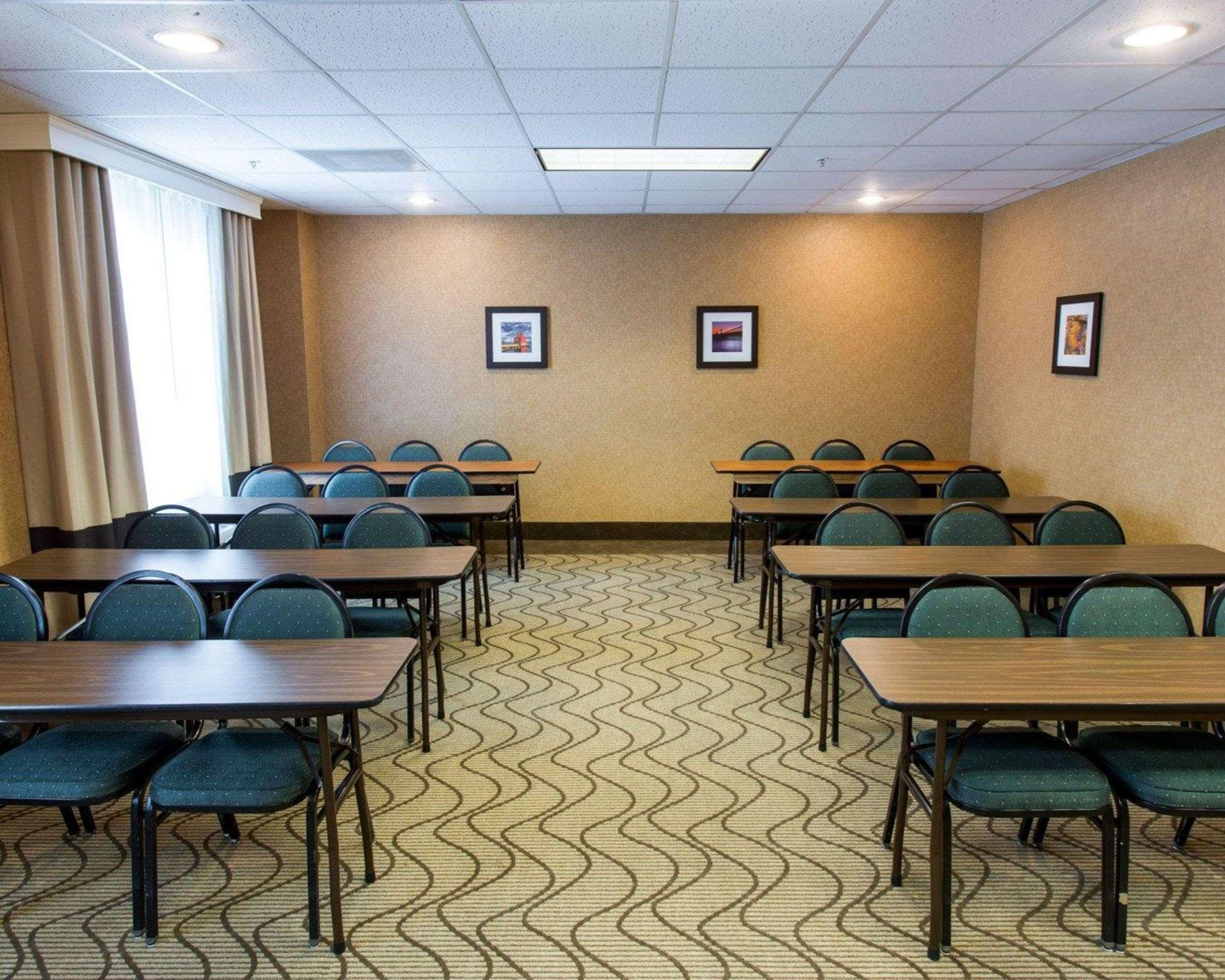 Comfort Suites Grand Rapids South Kentwood Екстер'єр фото
