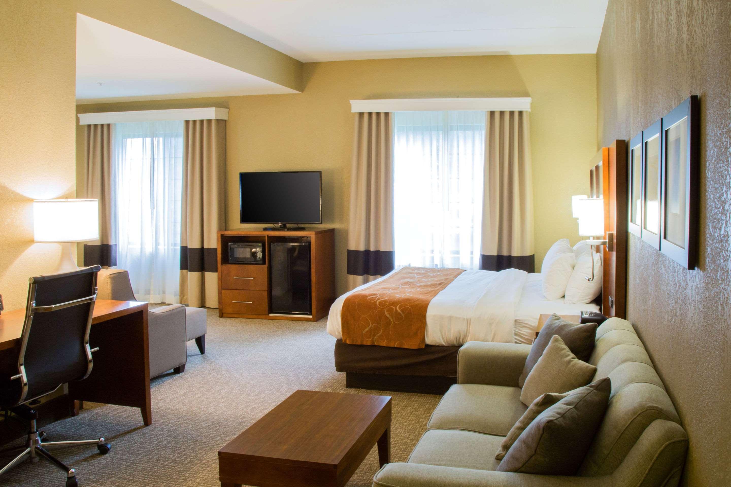 Comfort Suites Grand Rapids South Kentwood Екстер'єр фото